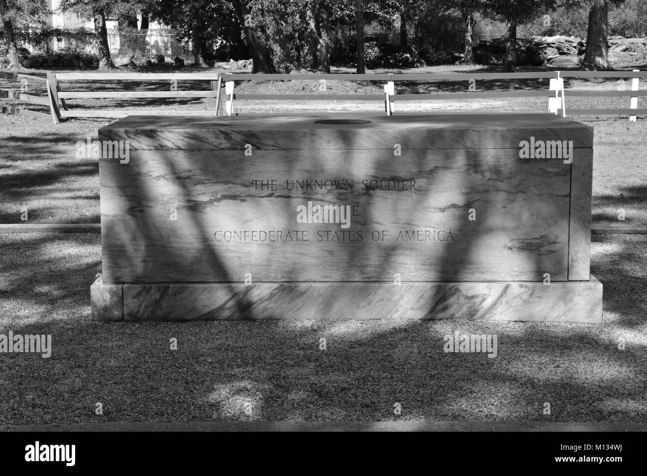 An american soldier known but to god hires stock photography and