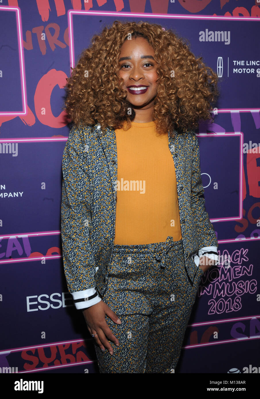 Bebe Black High Resolution Stock Photography And Images Alamy