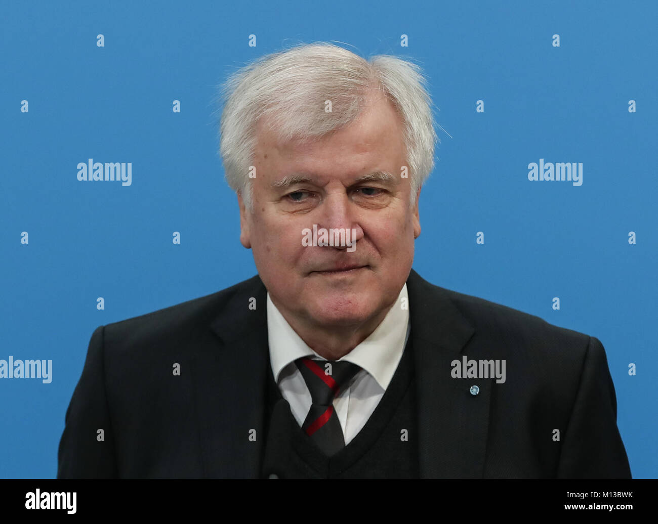 Berlin, Germany. 26th Jan, 2018. Leader of German Christian Social Union (CSU) Horst Seehofer delivers a speech before the start of coalition talks at the Christian Democratic Union (CDU) party headquarters in Berlin, capital of Germany, on Jan. 26, 2018. Credit: Shan Yuqi/Xinhua/Alamy Live News Stock Photo