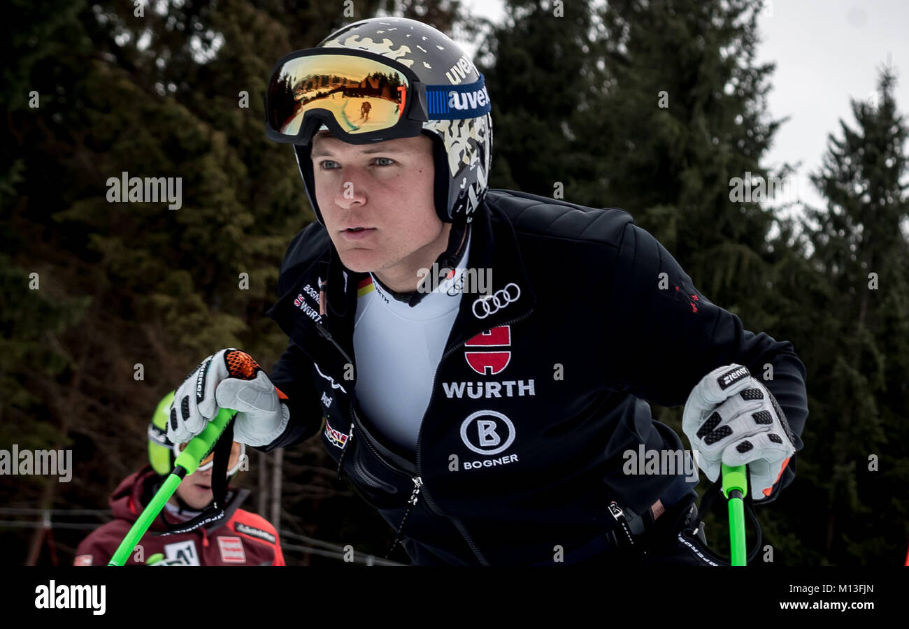 Garmisch-Partenkirchen, Germany. 26th Jan, 2018. Andreas Dressen of Germany views the runway course before the race at the men's Downhill training in Garmisch-Partenkirchen, Germany, 26 January 2018. Credit: Michael Kappeler/dpa/Alamy Live News Stock Photo