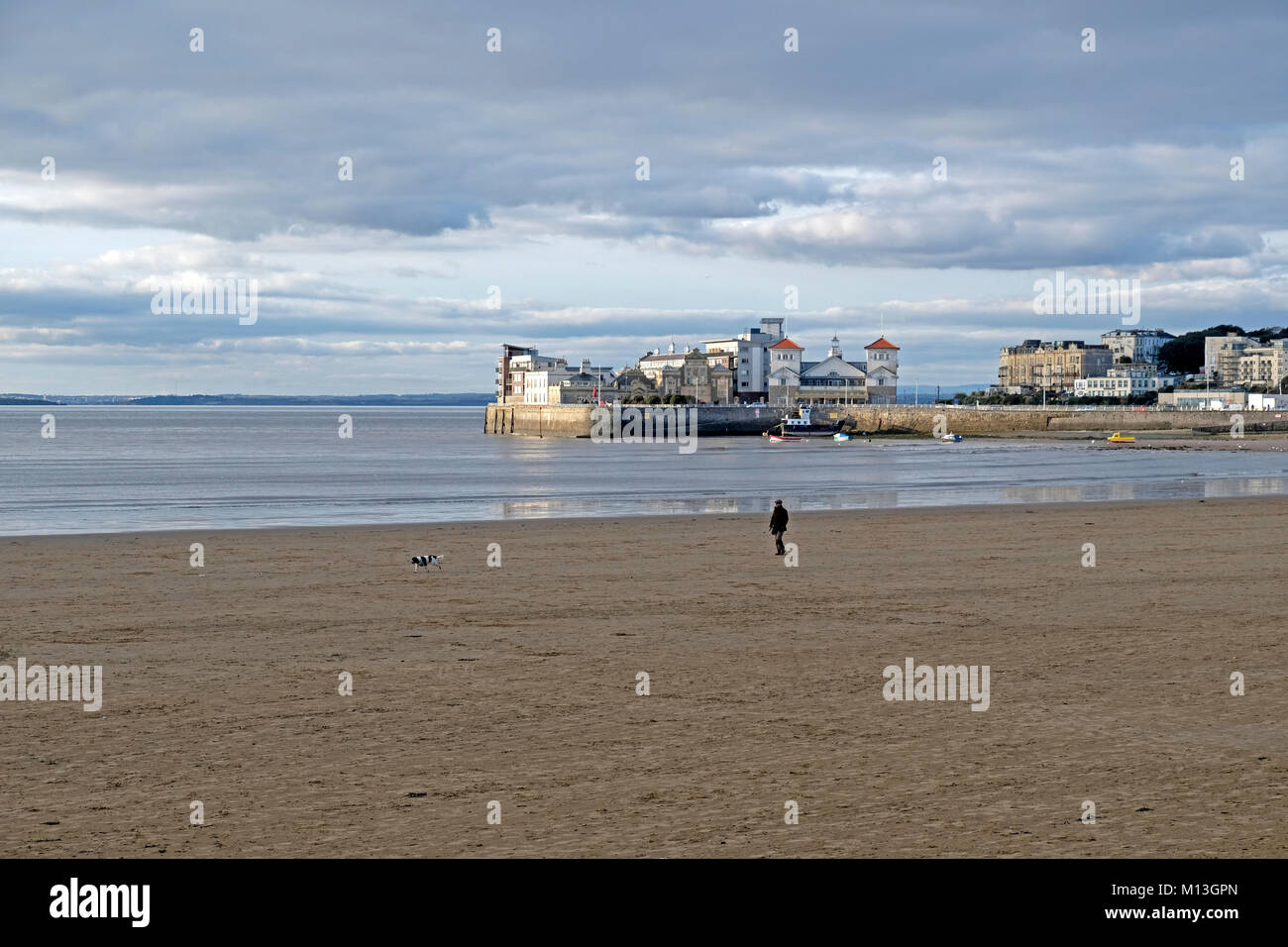 Weston-super-Mare, UK. 26th January, 2018. UK weather: the South Wales coast is clearly visible on a still, sunny winter afternoon. Keith Ramsey/Alamy Live News Stock Photo