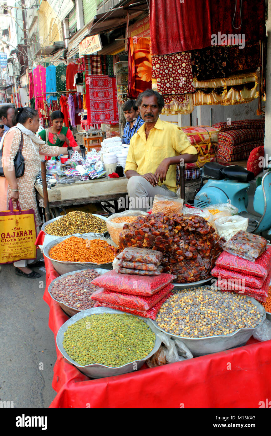 Portrait of street vendor India Stock Photo - Alamy