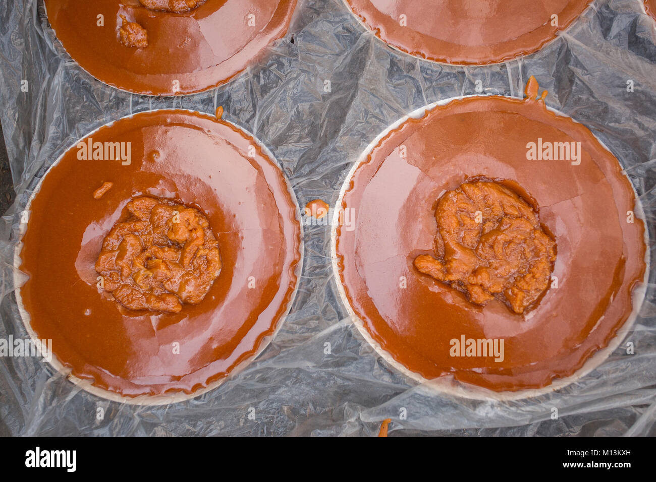 Golden Brown color Hot Boiled Date Palm Tree Molasses at Iswardi, Bangladesh Stock Photo Alamy