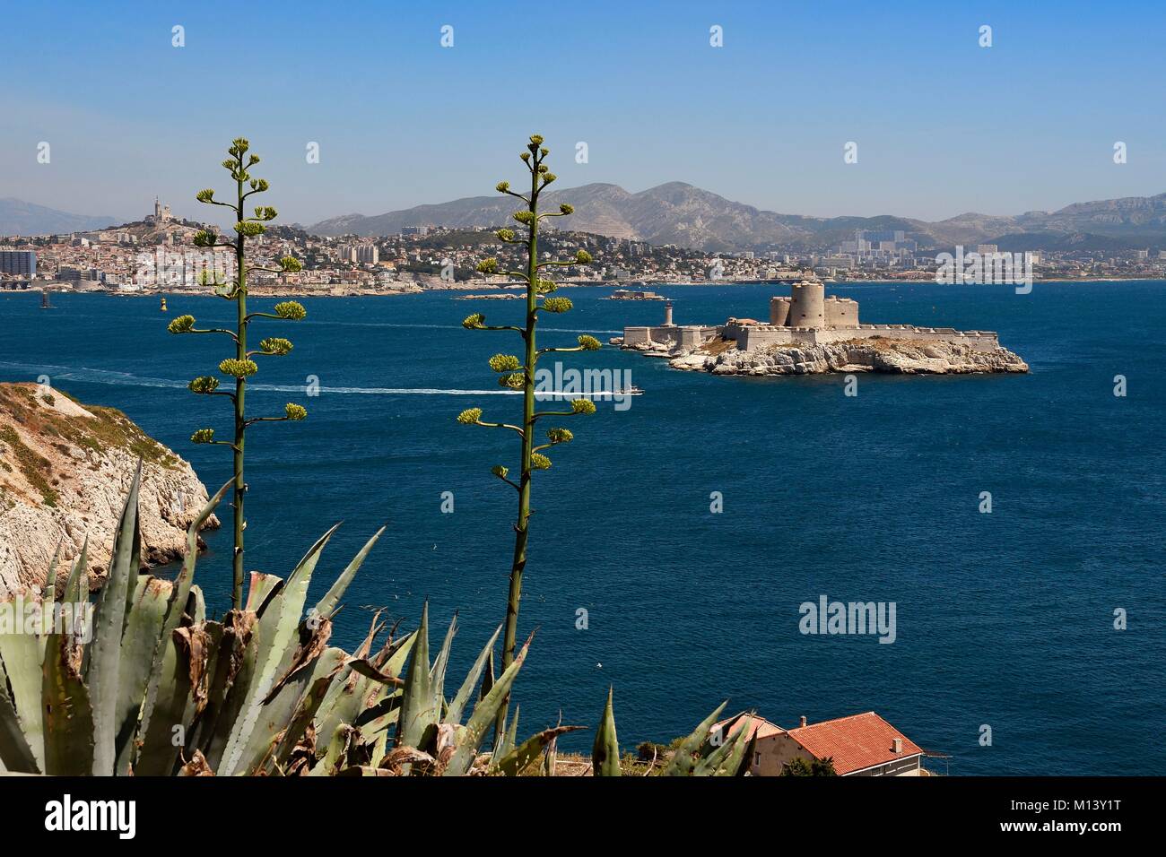 France, Bouches du Rhone, Marseille, Calanques National Park ...