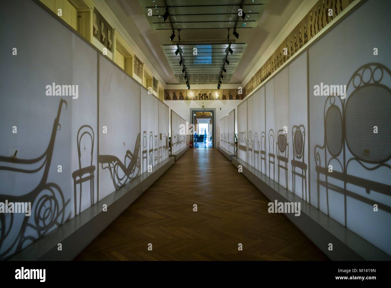 Austria, Vienna, Museum for Applied Arts, MAK, shadows of historic