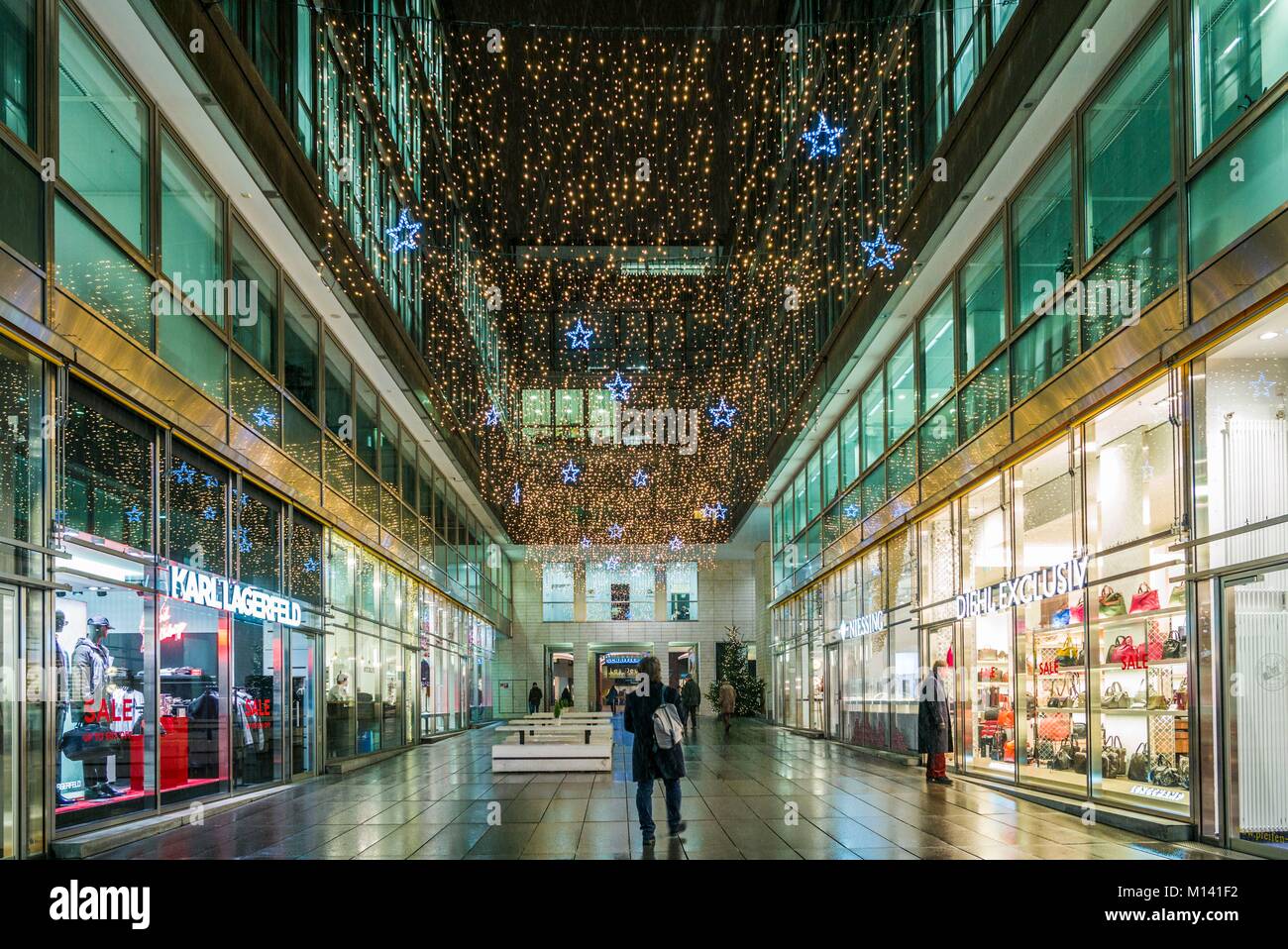 Germany, Bavaria, Munich, Funf Hofe luxury shopping center, interior Stock Photo Alamy