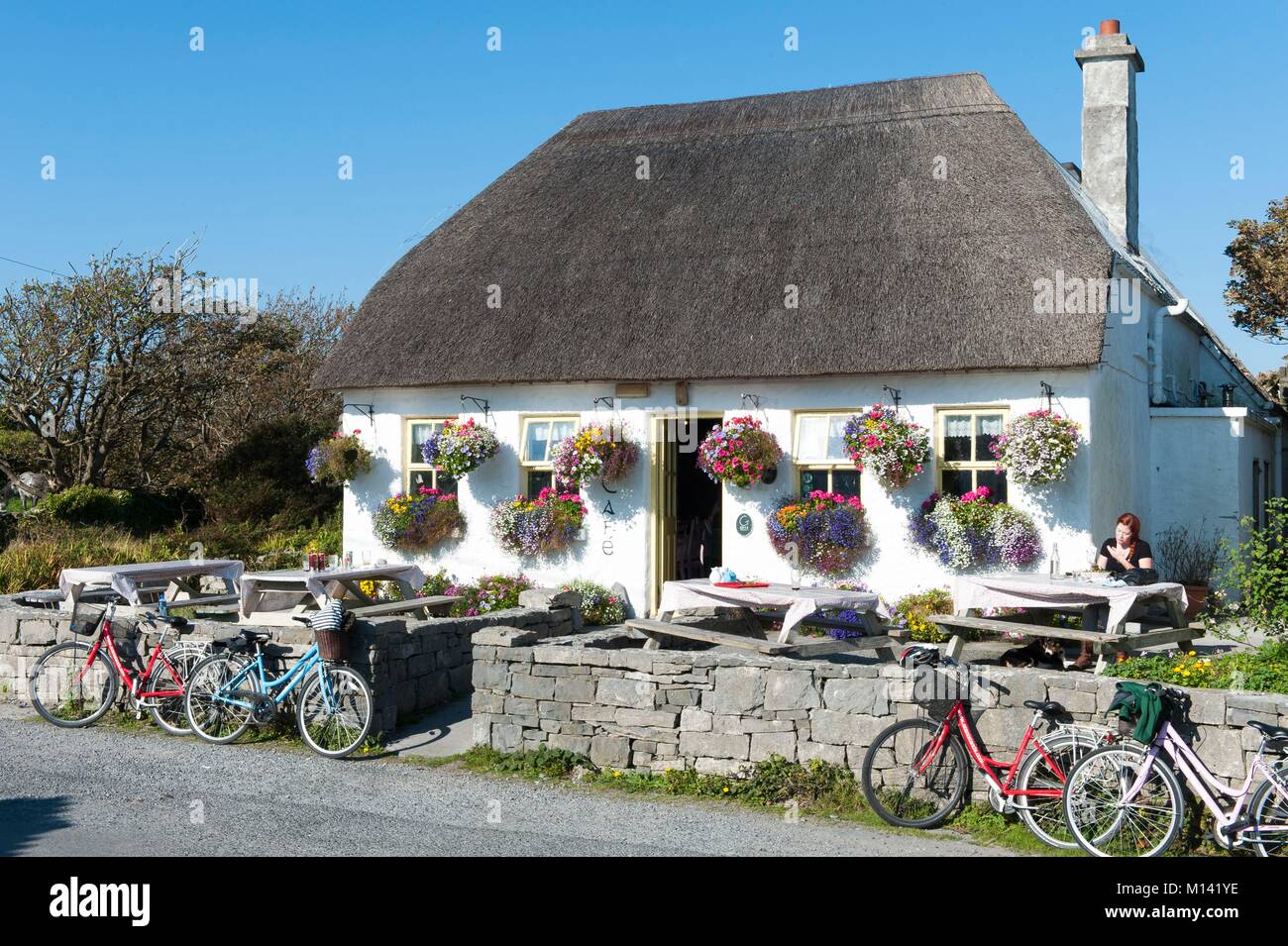 Ireland, Galway County, Aran Islands, Inishmore Island, Kilmurvey, Teach Nan Phaidi Restaurant Stock Photo