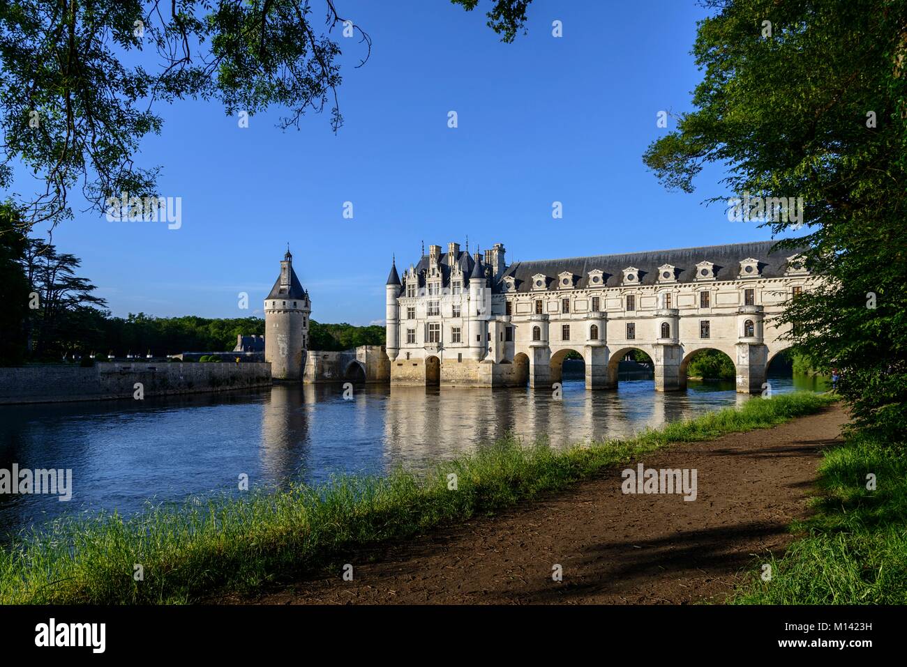 France, Indre et Loire, Loire Valley, castle of Chenonceau listed as World Heritage by UNESCO, built between 1513 - 1521 in Renaissance style, over the Cher river Stock Photo