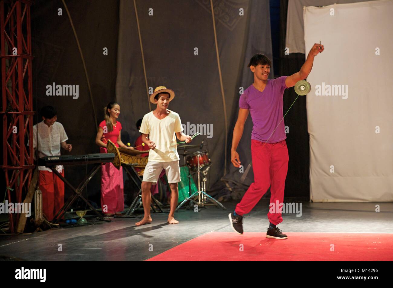 Cambodia, Battambang, young jugglers and musicians during a Phare circus performance Stock Photo