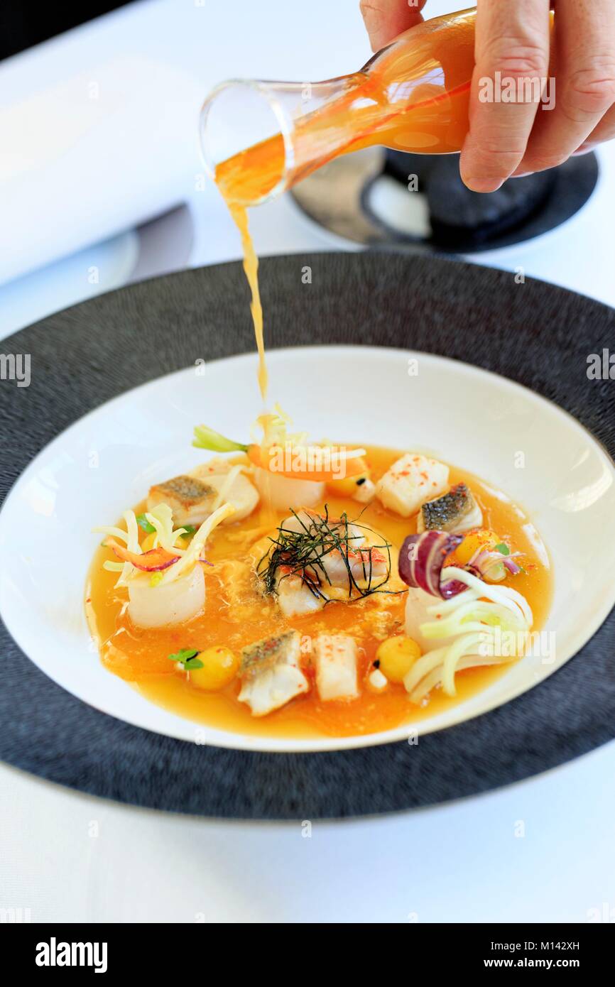 France, Bouches du Rhone, Marseille, Intercontinental hotel, gastronomic  restaurant Alcyone, chef Lionel Levy, Consomme of "Bouille-Abaisse", cooked  a Stock Photo - Alamy