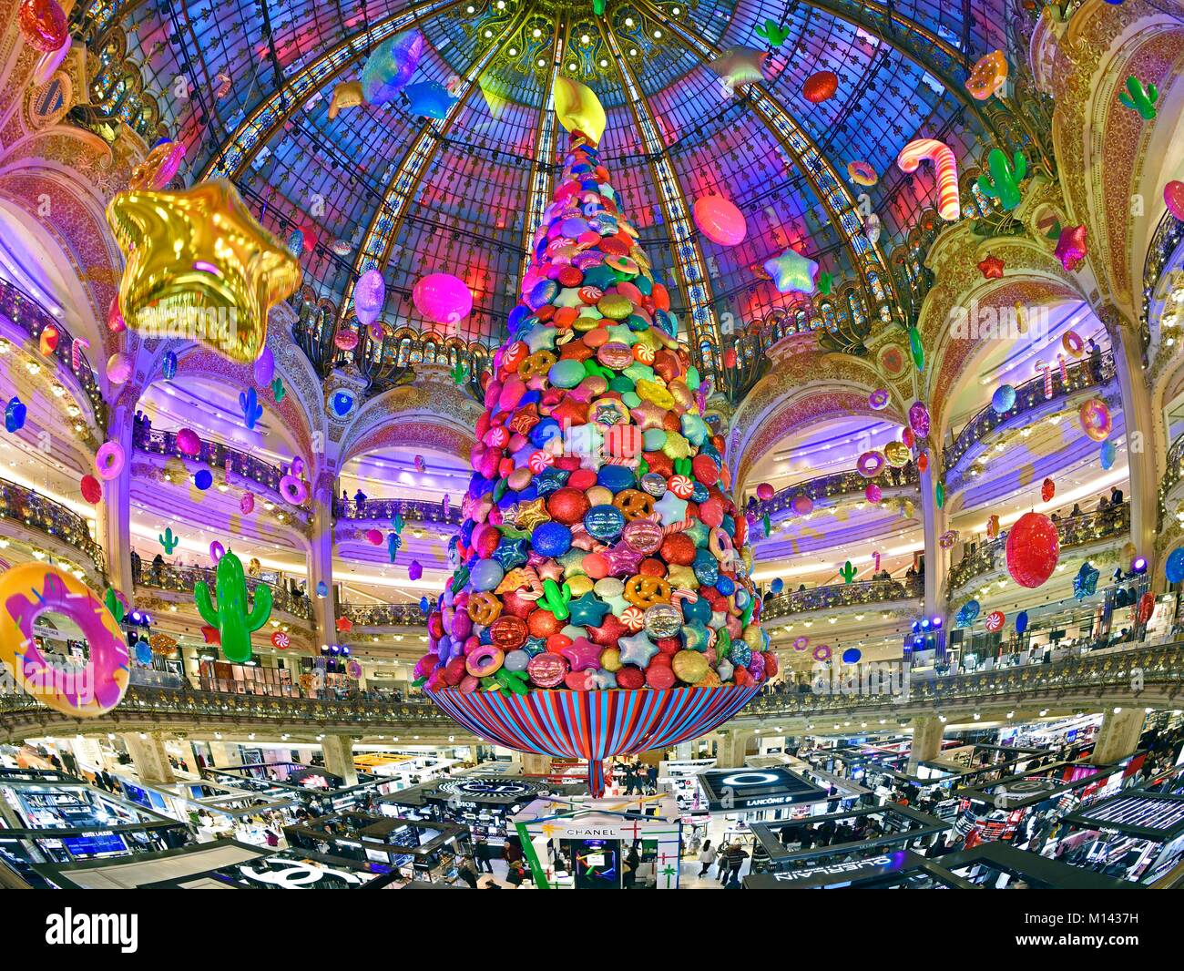 France, Paris, boulevard Haussmann, the department store of the Galeries Lafayette and its Chritmas tree Stock Photo