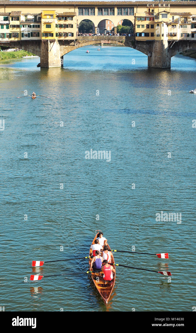 Europe,Italy,Tuscany,Florence,canoe by the Ponte Vecchio Stock Photo
