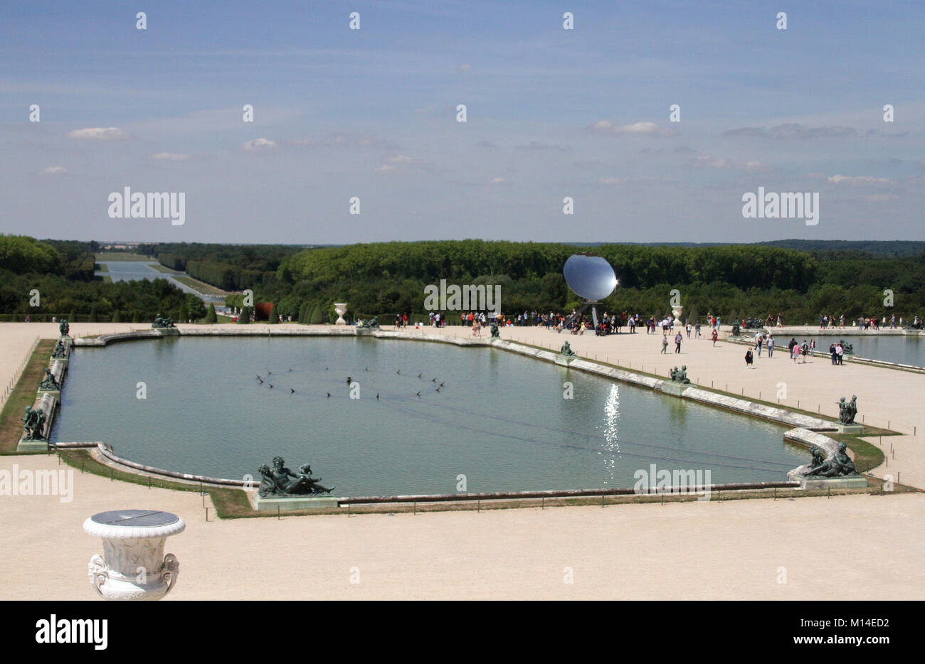 Sky mirror versailles hires stock photography and images Alamy