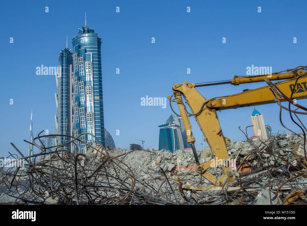 United Arab Emirates, Dubai, twin towers of Marriott marquis hotel and construction site at foreground Stock Photo