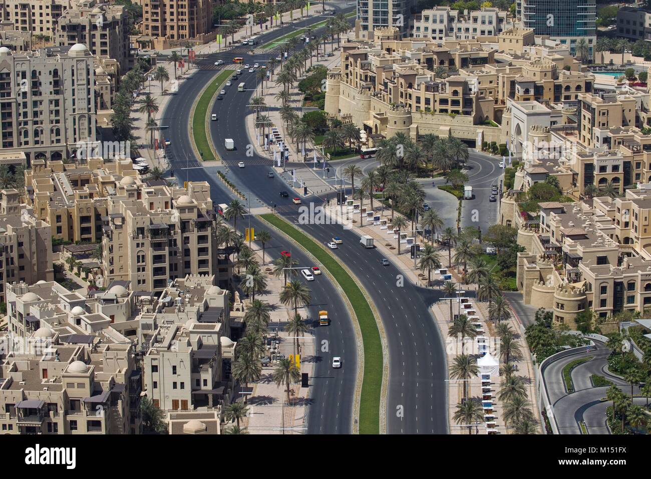 United Arab Emirates, Dubai, Boulevard Sheikh Mohammed bin rashid al Marktoum with Palace hotel Stock Photo