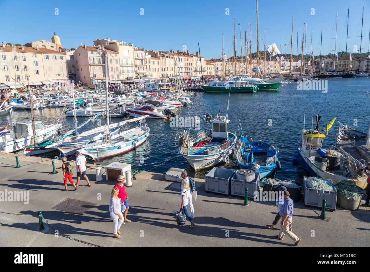 France, Var, Saint-Tropez, the harbour, môle Jean Réveille, the ...