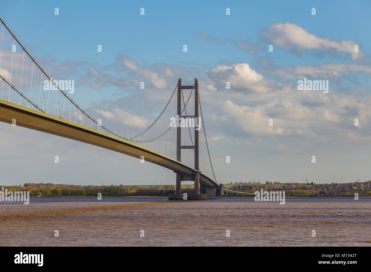 Humber Bridge seen from Hessle, East Riding of Yorkshire, UK - looking towards Barton-upon-Humber Stock Photo