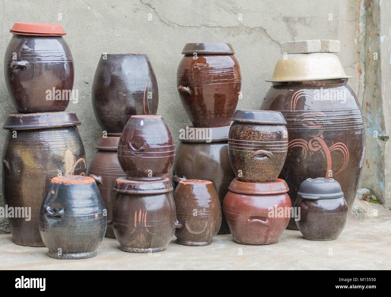 Ceramic Pots High Resolution Stock Photography And Images Alamy