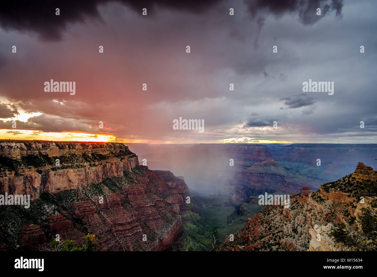 Storm in Grand Canyon National Park, Arizona, USA Stock Photo - Alamy