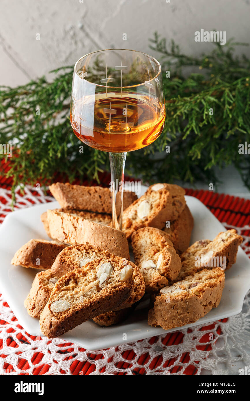 Cantuccini vin santo hi-res stock photography and images - Alamy