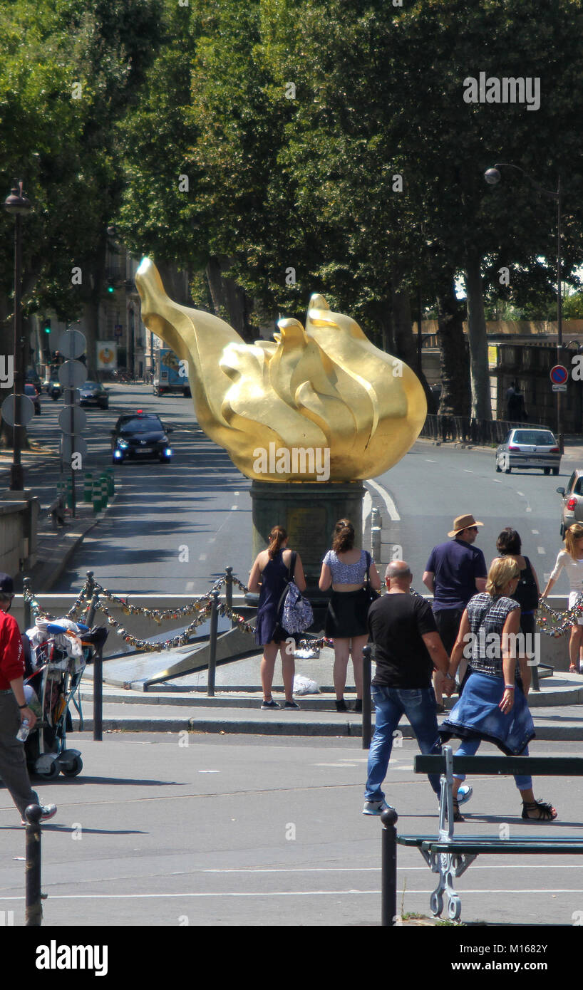 The Flame of Liberty sculpture, unofficial memorial for Princess Diana, Paris, France. Stock Photo