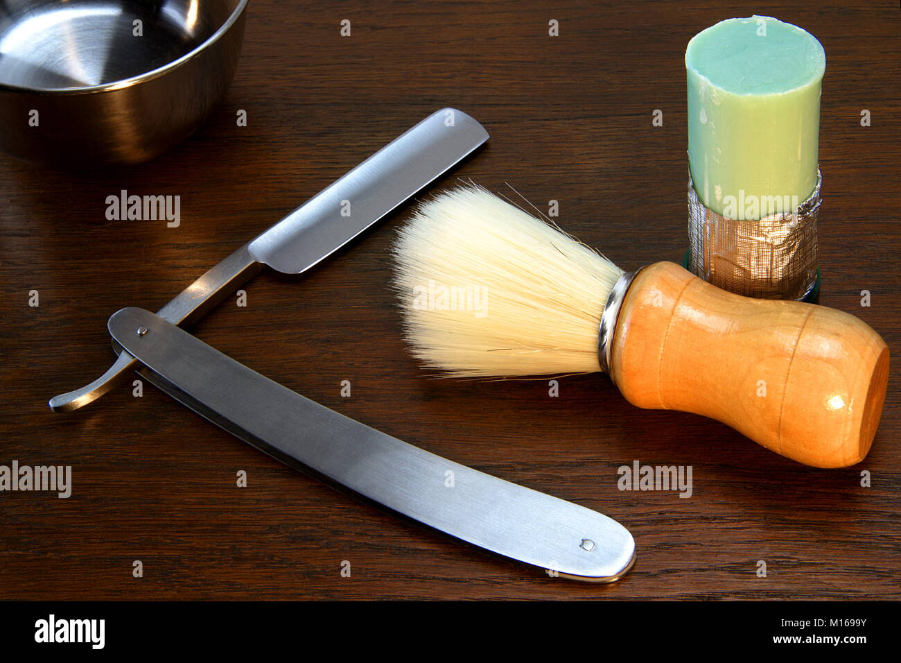 Razor blade edge hires stock photography and images Alamy
