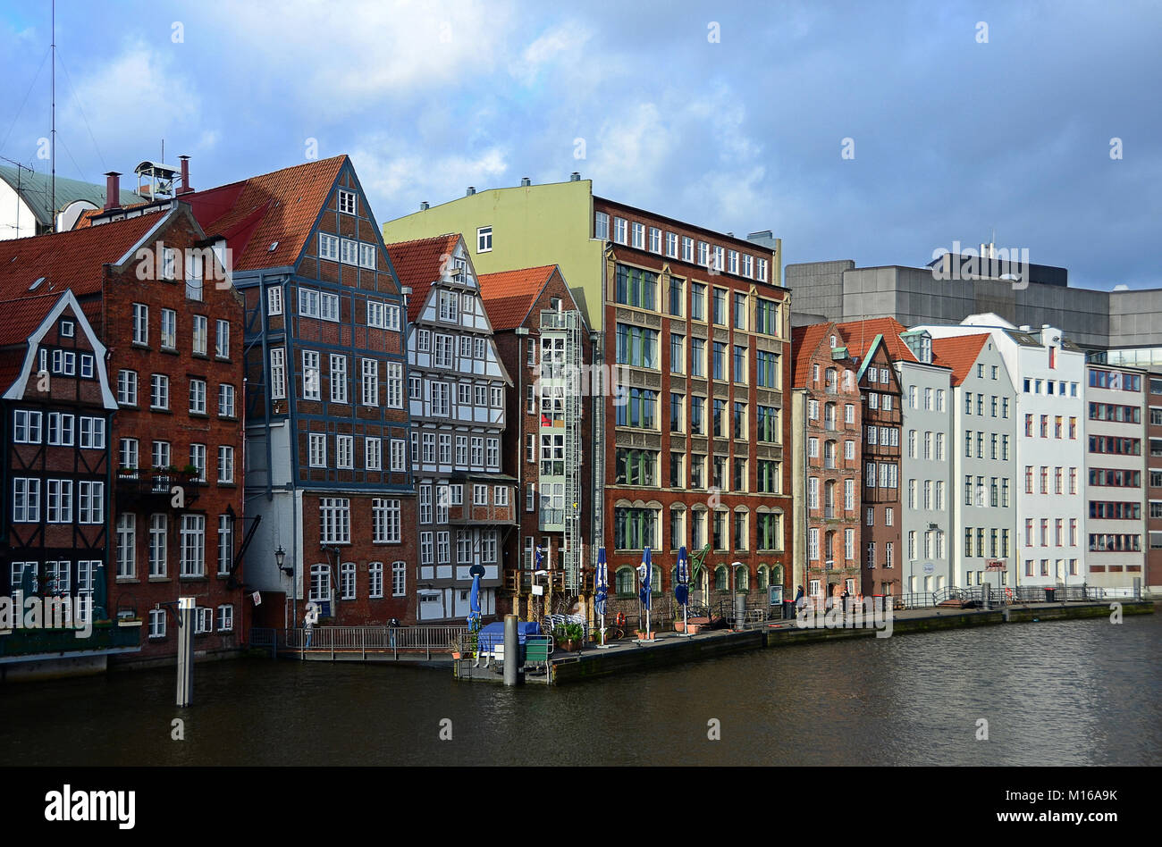 Historic houses at the Nikolaifleet, Hamburg, Germany Stock Photo Alamy
