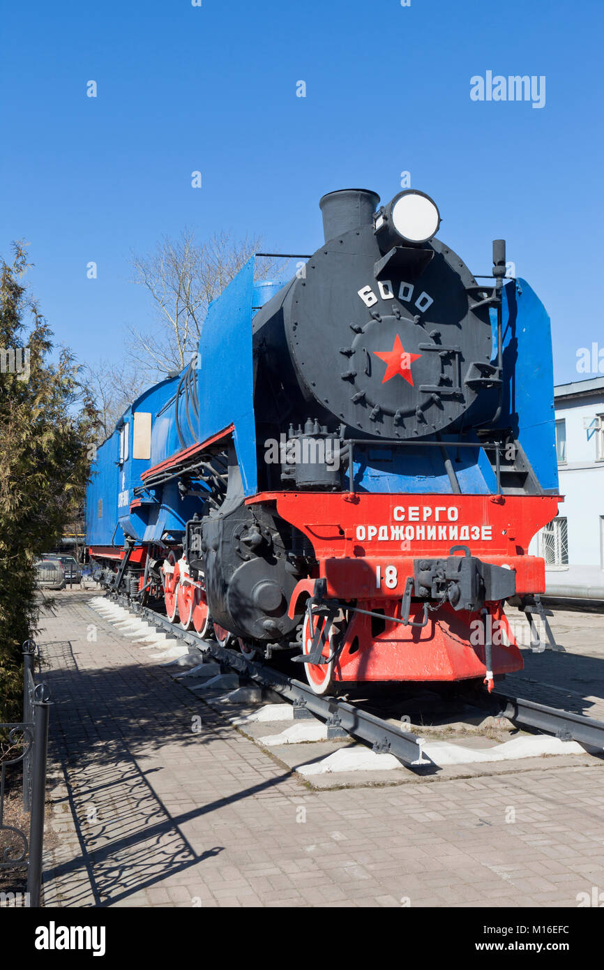 Vologda, Russia - April 8, 2014: Dampflokomotive Sergo Ordzhonikidze at locomotive depot in Vologda Stock Photo