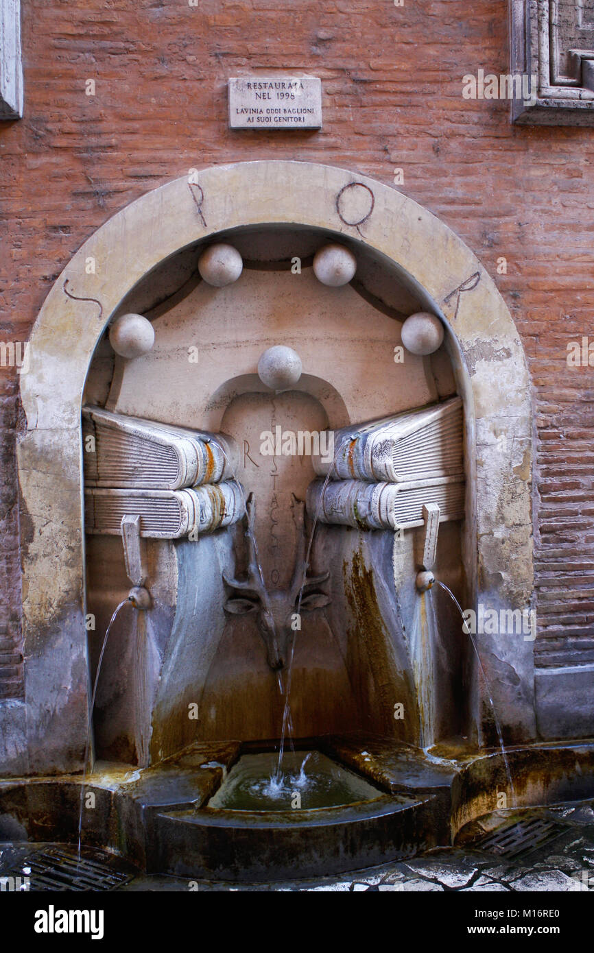 Street fountain in Rome Stock Photo Alamy