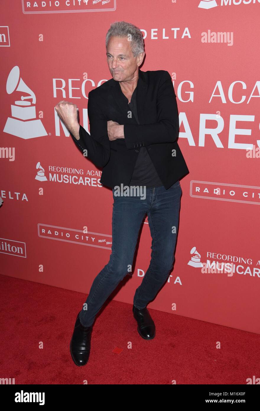 Fleetwood Mac, Lindsey Buckingham at arrivals for 2018 MusiCares Person