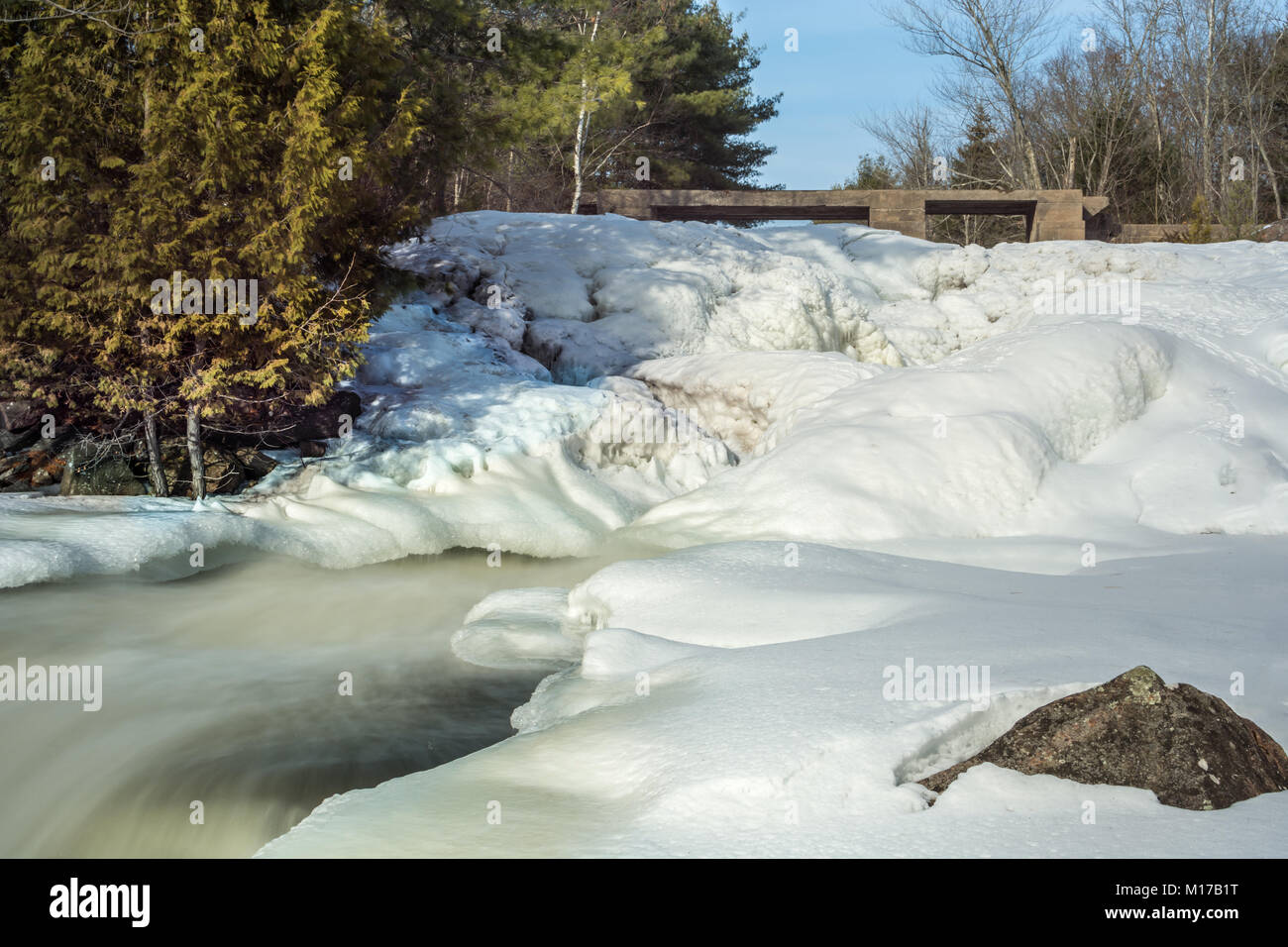 Ice Cold Rushing Rivers Frozen Ice River Stock Photo - Alamy