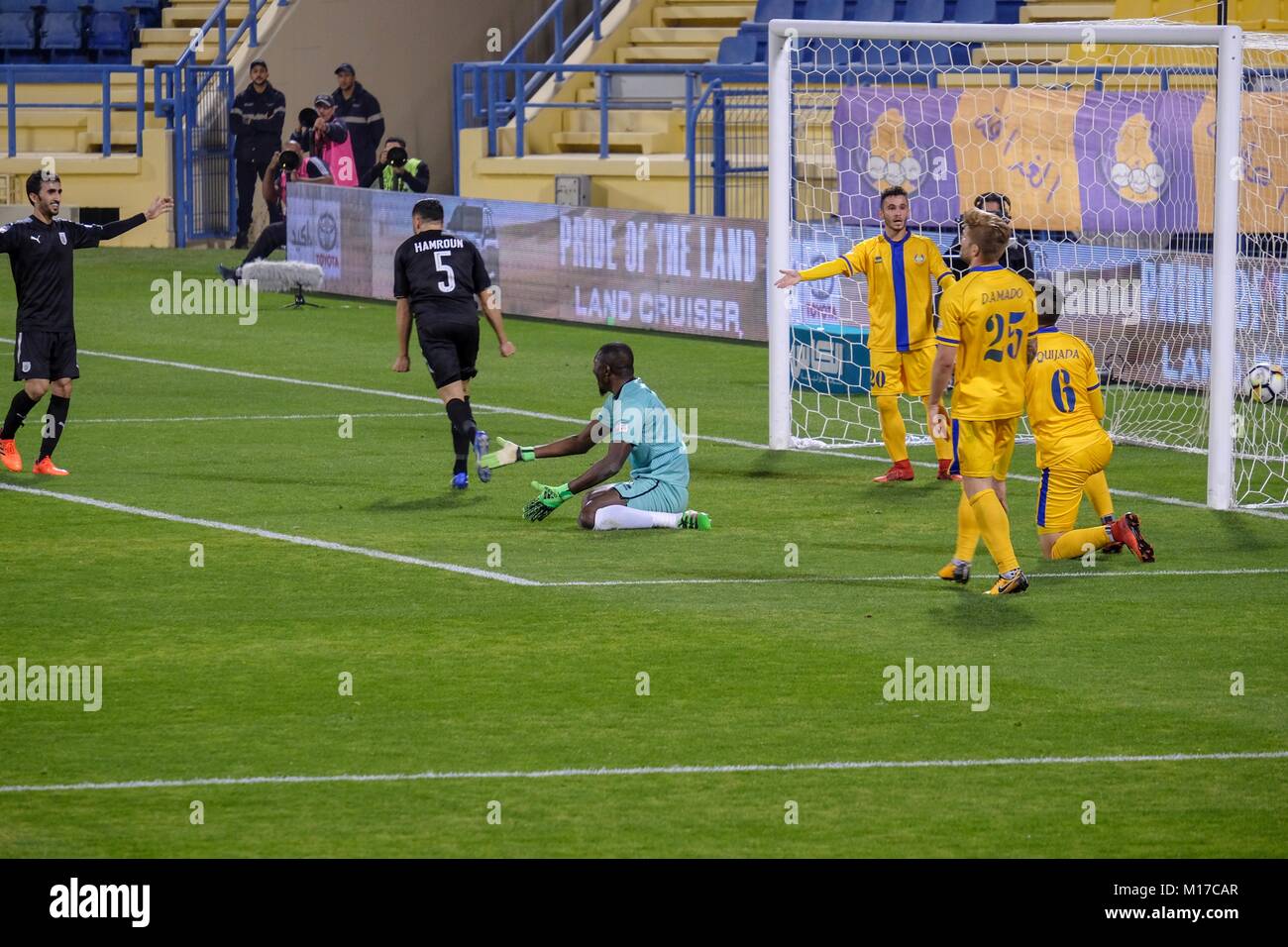 Al Gharrafa Vs Al Sadd Qatar Stars League 25 January 18 Featuring Xavi And Wesley Sneijder Stock Photo Alamy Al Gharrafa Vs Al Sadd Qatar Stars League 25 January 18 Featuring Xavi And Wesley Sneijder Stock Photo Alamy