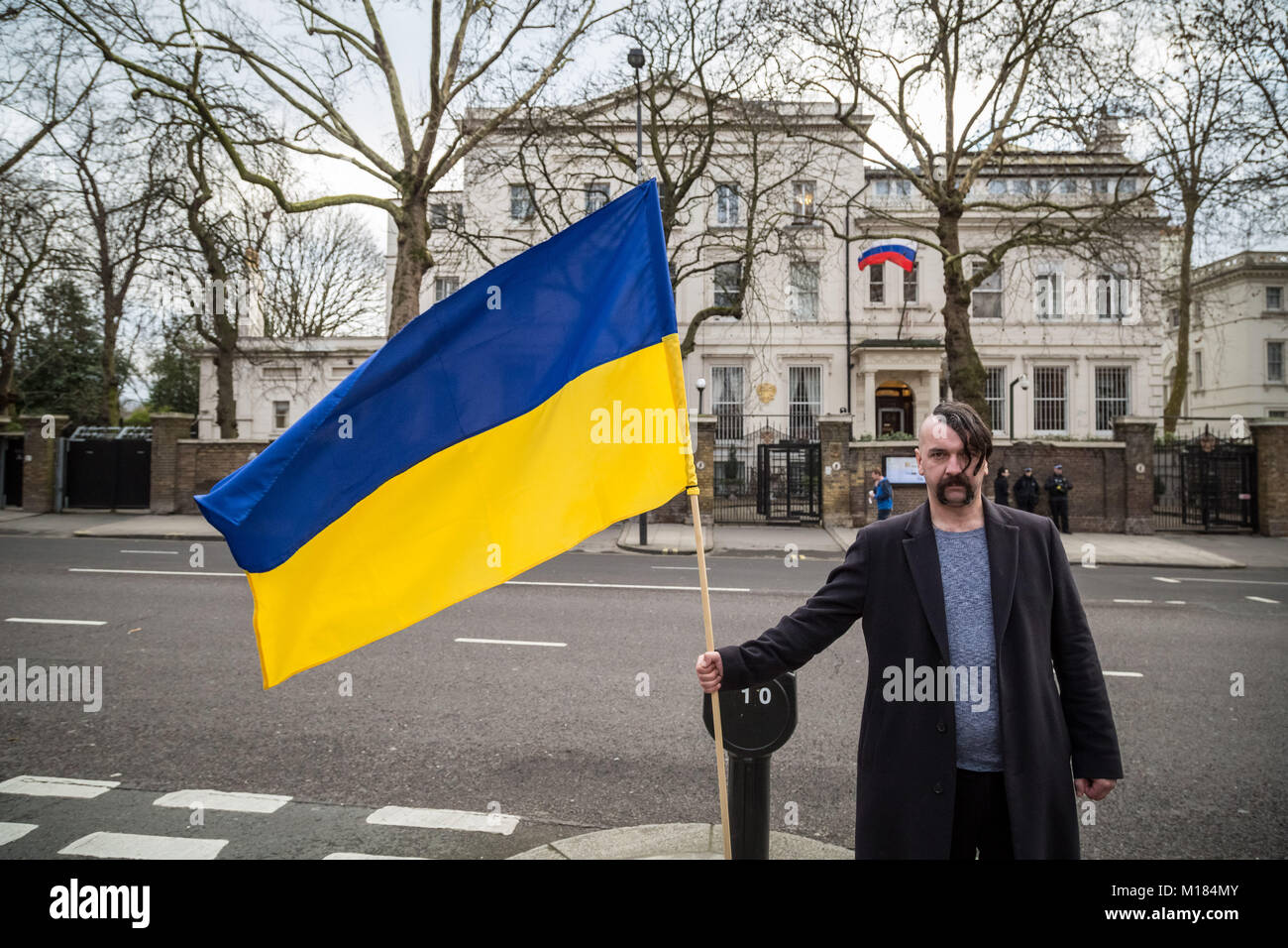 London, UK. 28th January, 2018. British Ukrainians protest opposite the Russian Embassy in West London to demand a boycott of the forthcoming FIFA World Cup 2018 taking place in Russia. Other demands include the British Government continues the pressure on Russia in order to secure Ukraine's territorial integrity and sovereignty, and to restore peace in Ukraine. © Guy Corbishley/Alamy Live News Stock Photo