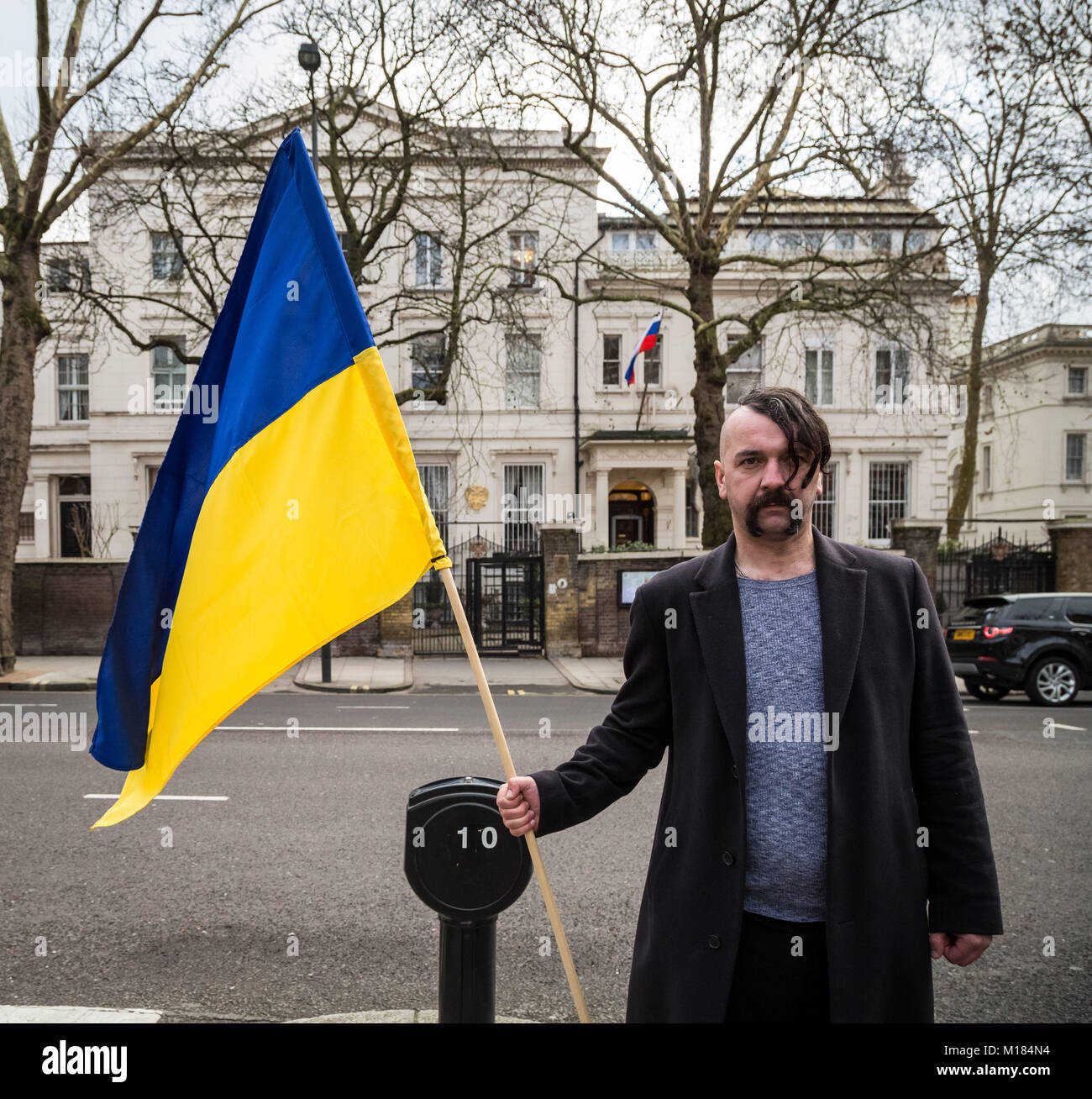 London, UK. 28th January, 2018. British Ukrainians protest opposite the Russian Embassy in West London to demand a boycott of the forthcoming FIFA World Cup 2018 taking place in Russia. Other demands include the British Government continues the pressure on Russia in order to secure Ukraine's territorial integrity and sovereignty, and to restore peace in Ukraine. © Guy Corbishley/Alamy Live News Stock Photo