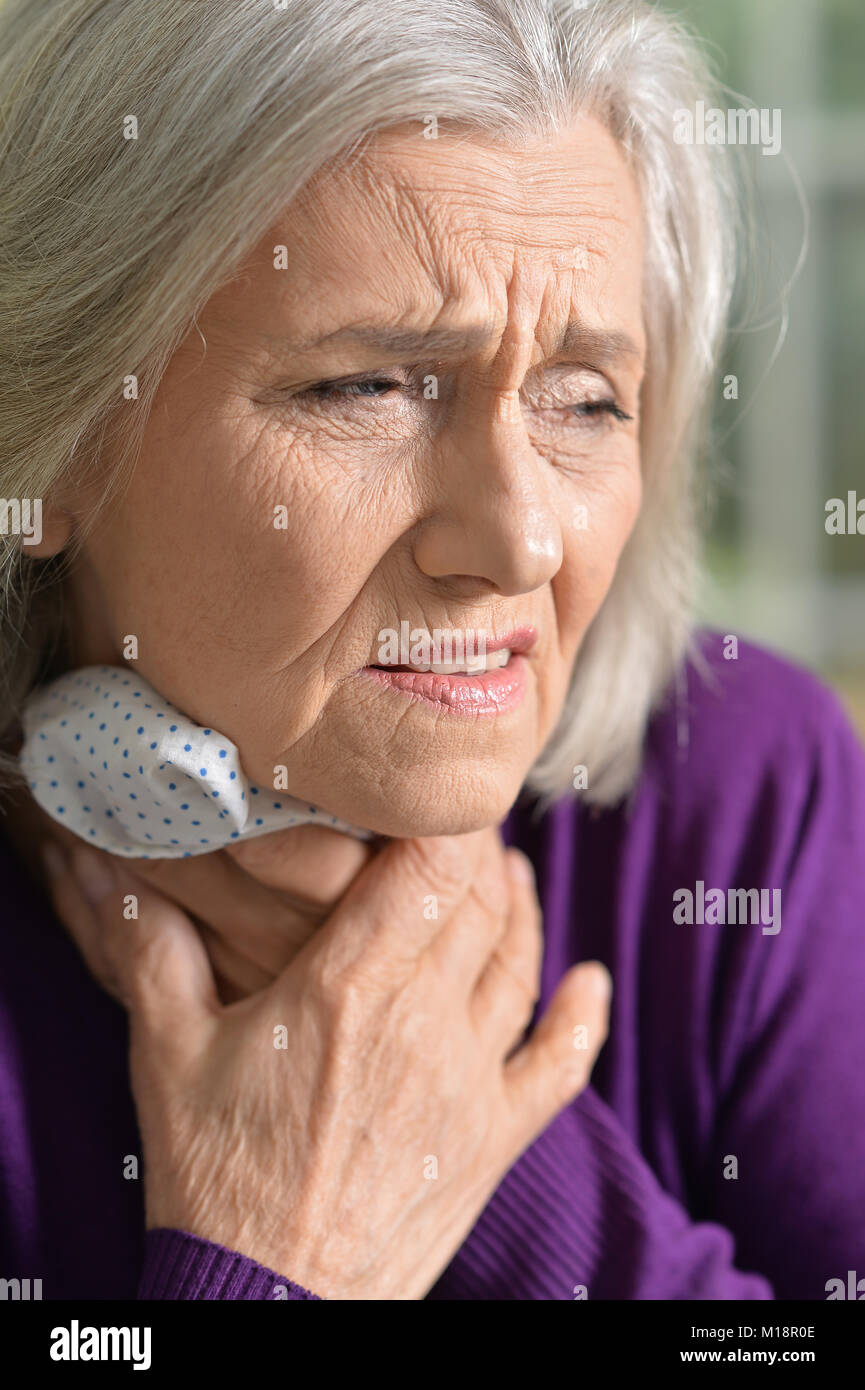 Elderly woman grey purple hair hi-res stock photography and images - Alamy