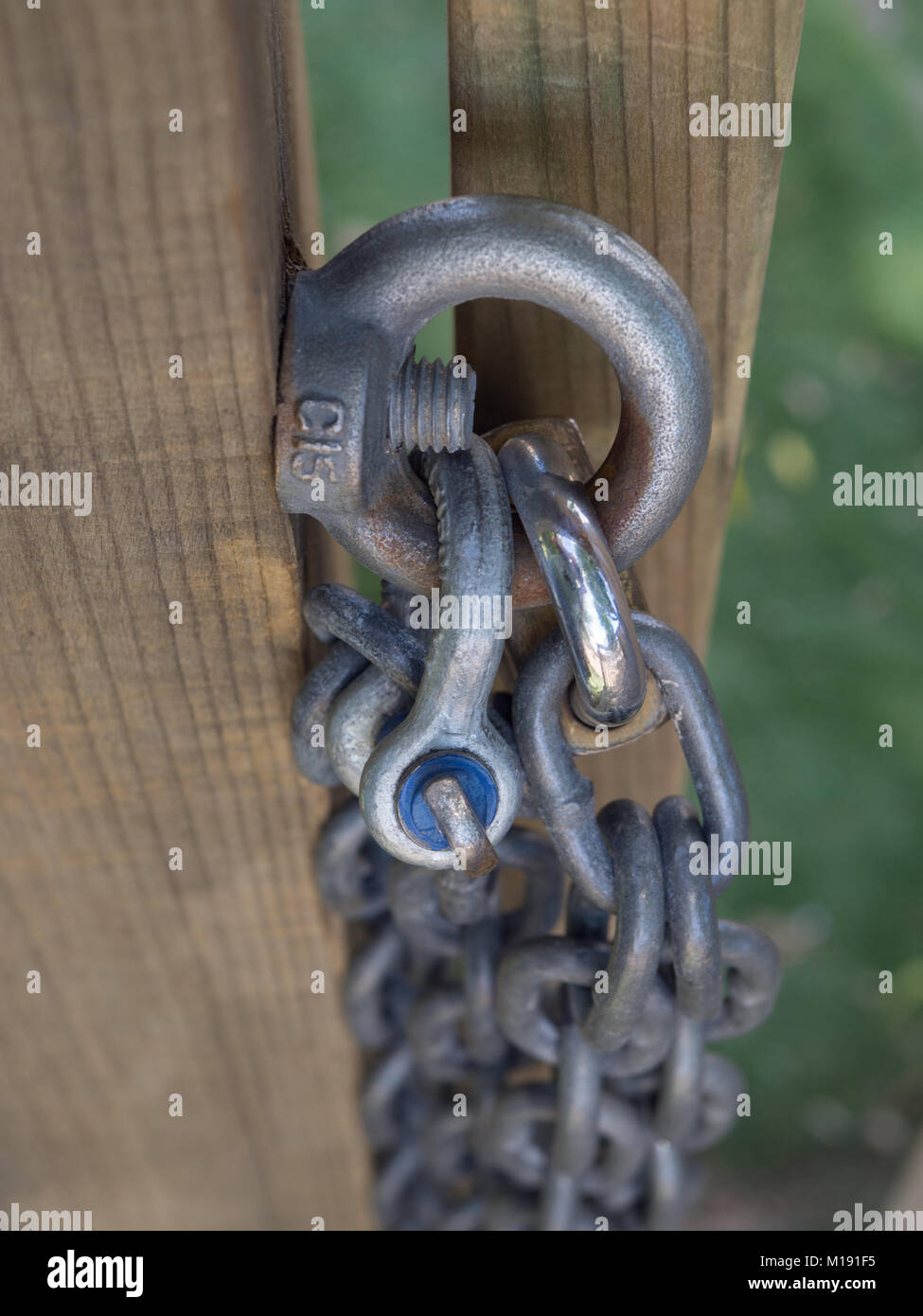 Metal Chain Hanging Stock Photo Alamy