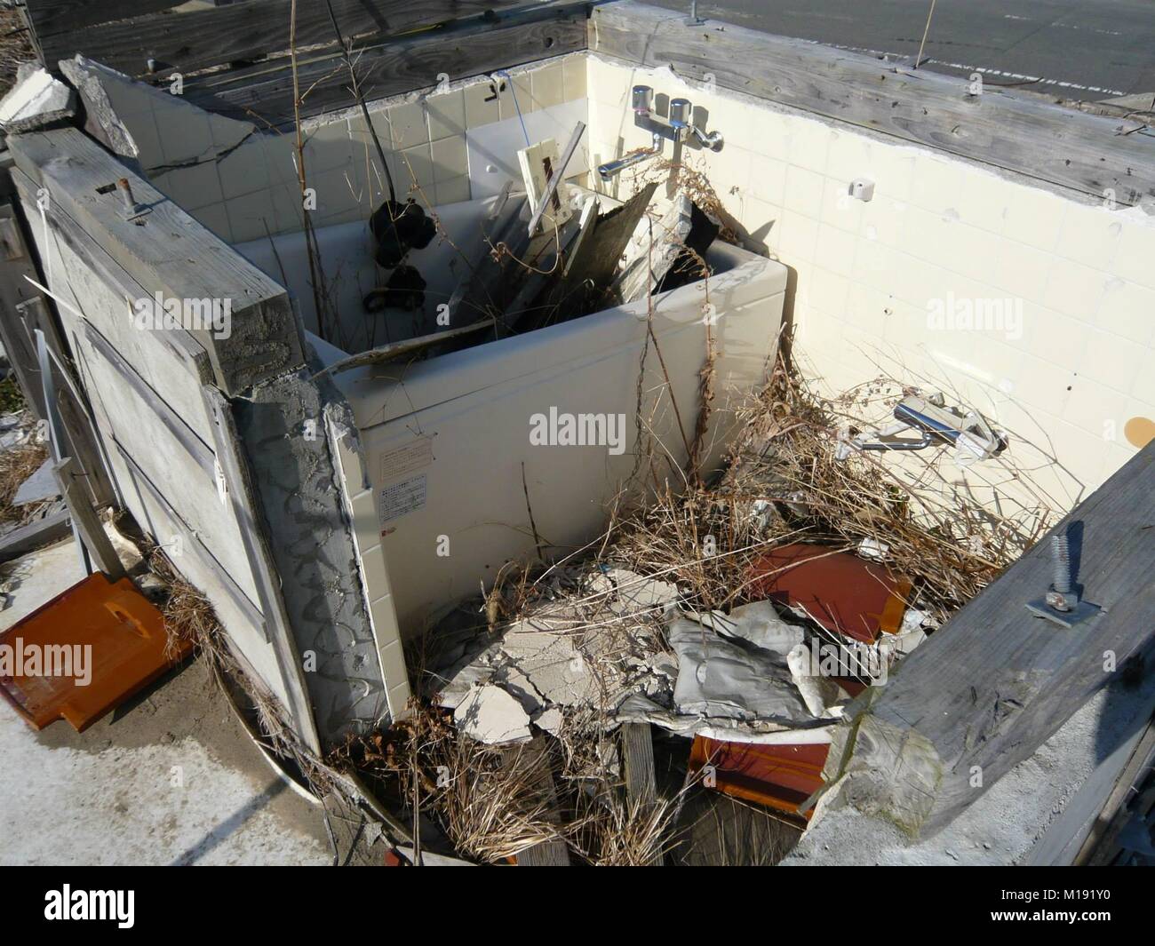11 March 14 Soma Fukushima Japan Broken House And Its Foundation 3 Years After Tohoku Earthquak Tsunami Disaster 11 Isobe District Was One Of The Most Damaged Area In Soma City Fukushima Stock Photo Alamy