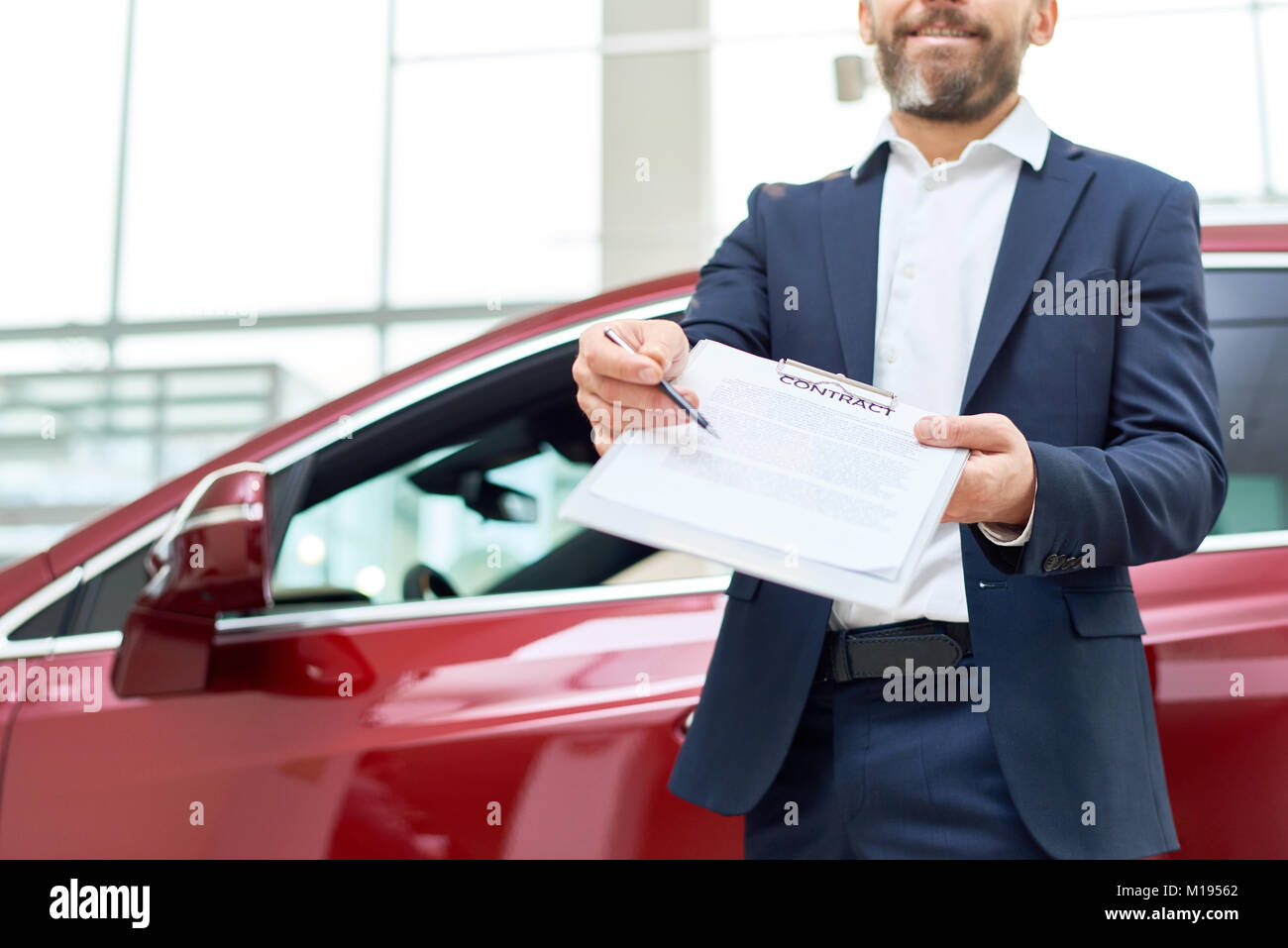 Contract customer hi-res stock photography and images - Alamy