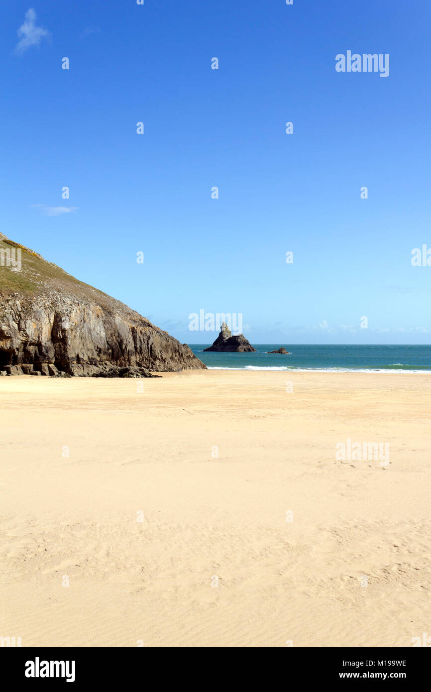 Idyllic Broad Haven South beach near Bosherston deserted in spring sunshine, Pembrokeshire, Wales, UK Stock Photo