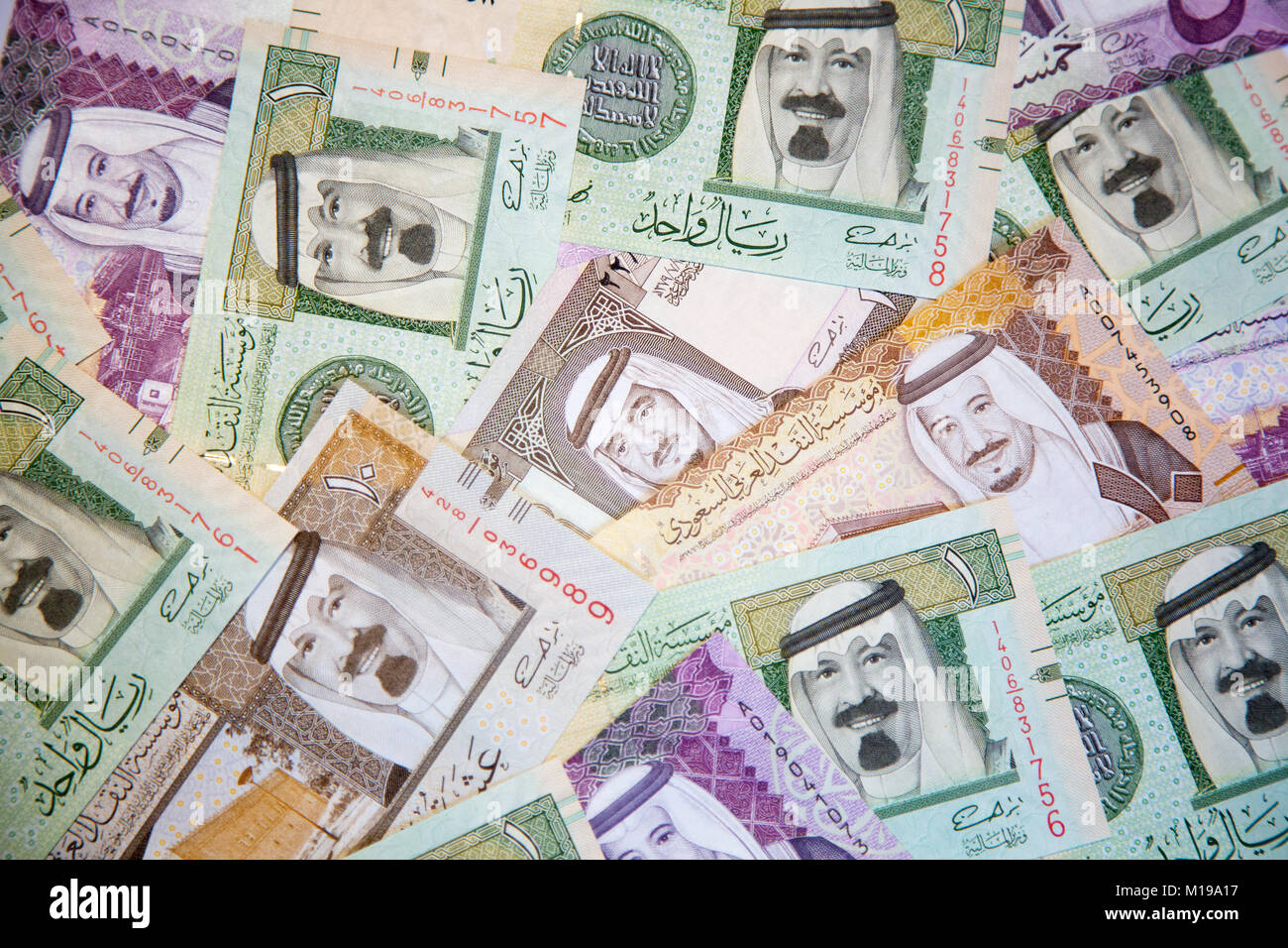 Collection of Saudi Arabia Riyal banknotes Stock Photo - Alamy