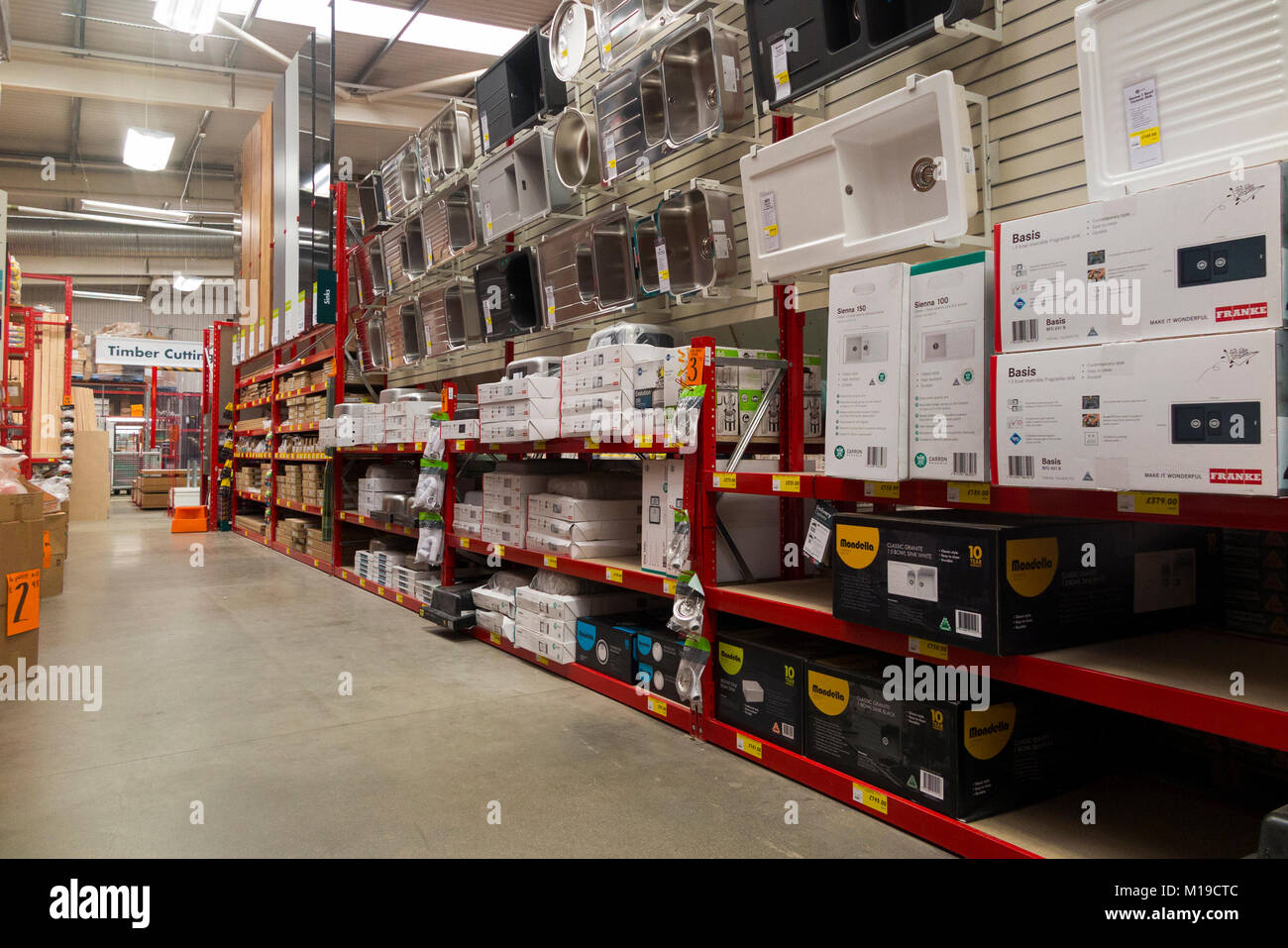 Bunnings Warehouse Stock Photos & Bunnings Warehouse Stock Images Alamy