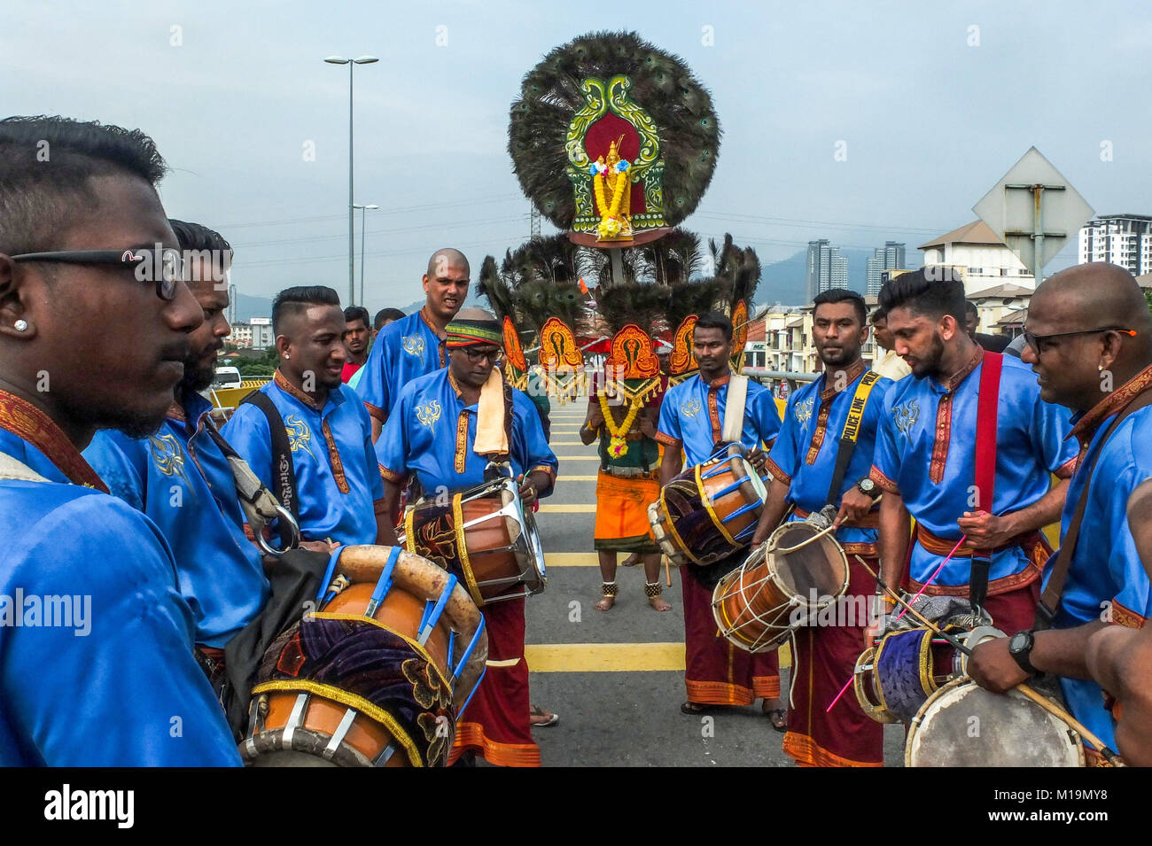 kuala-lumpur-malaysia-january-28-a-hindu-devotee-dances-while-on