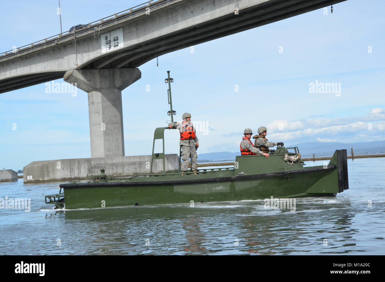 Soldiers from the 132nd Multi-Role Bridge Company’s main unit in ...