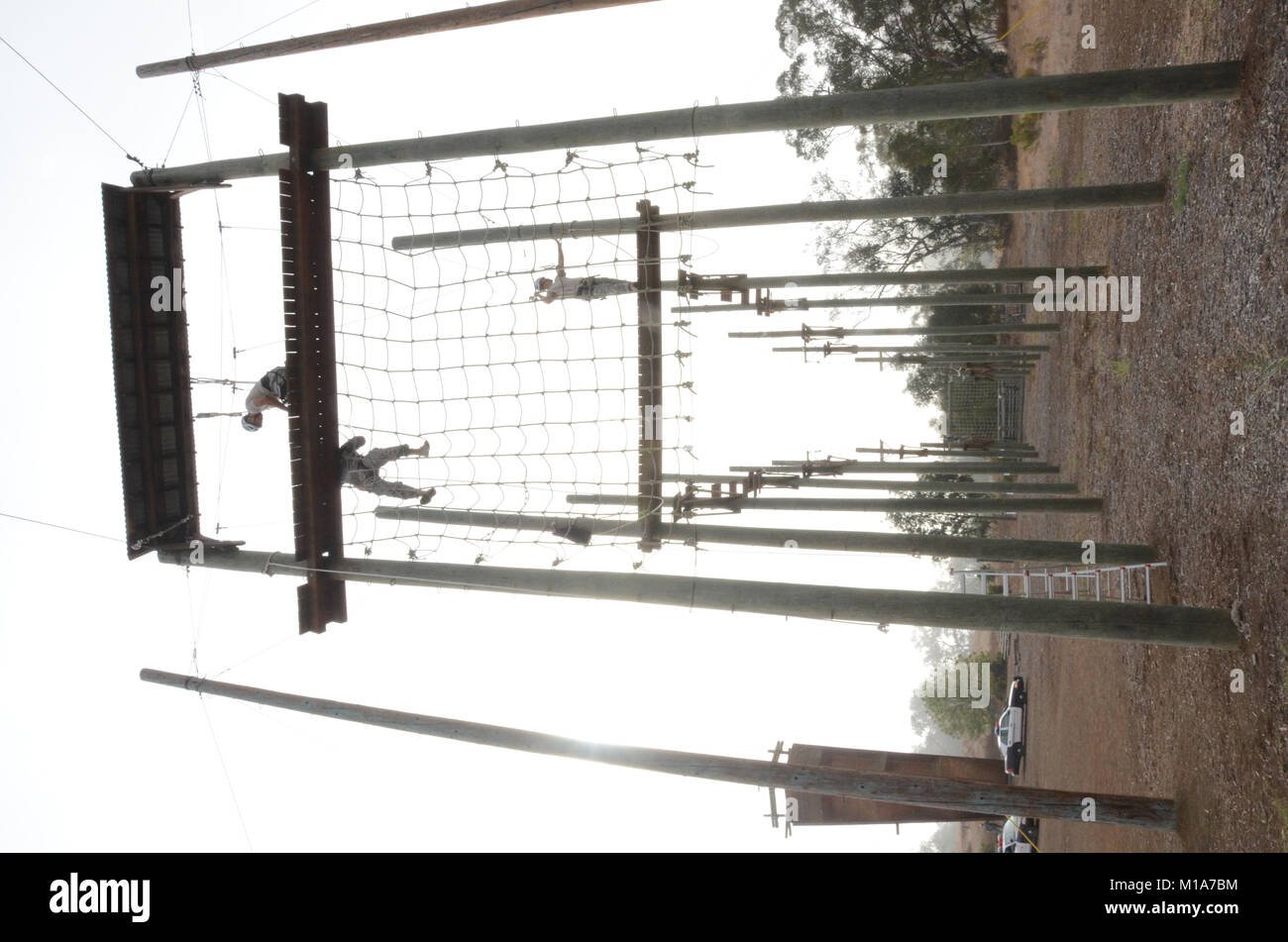 Army Ropes Course Hd 40th infantry division soldier hi-res stock photography and images - Alamy