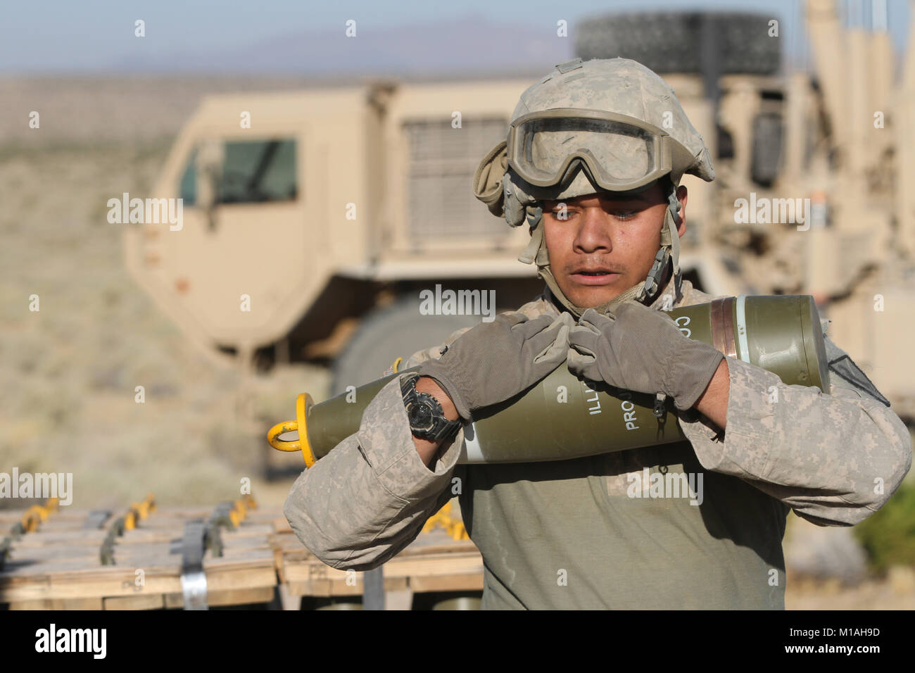 Army Soldier Artillery Shell High Resolution Stock Photography and Images -  Alamy