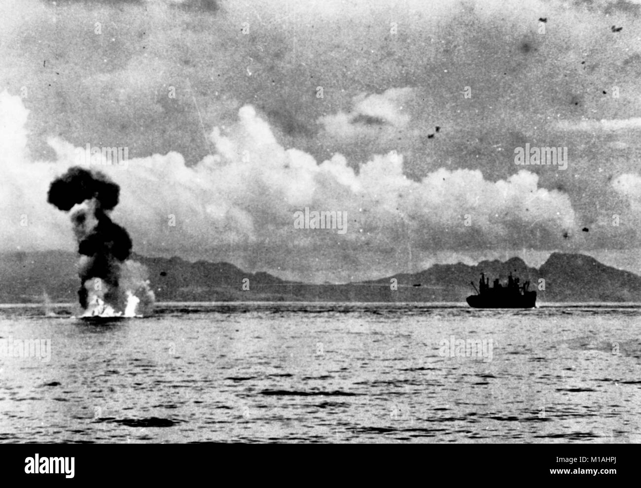 Anti aircraft fire Black and White Stock Photos & Images - Alamy