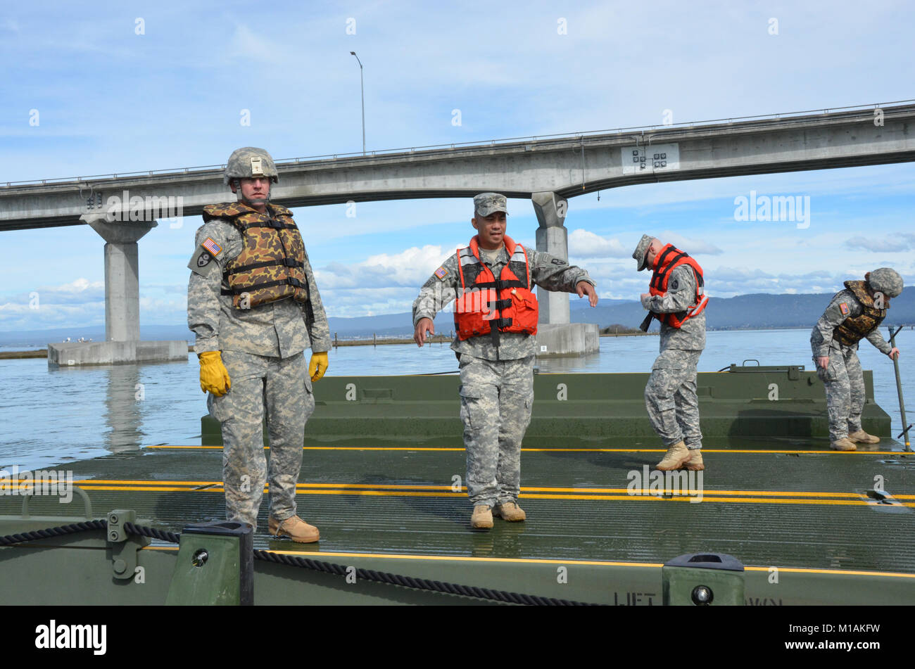 Soldiers from the 132nd Multi-Role Bridge Company’s main unit in ...