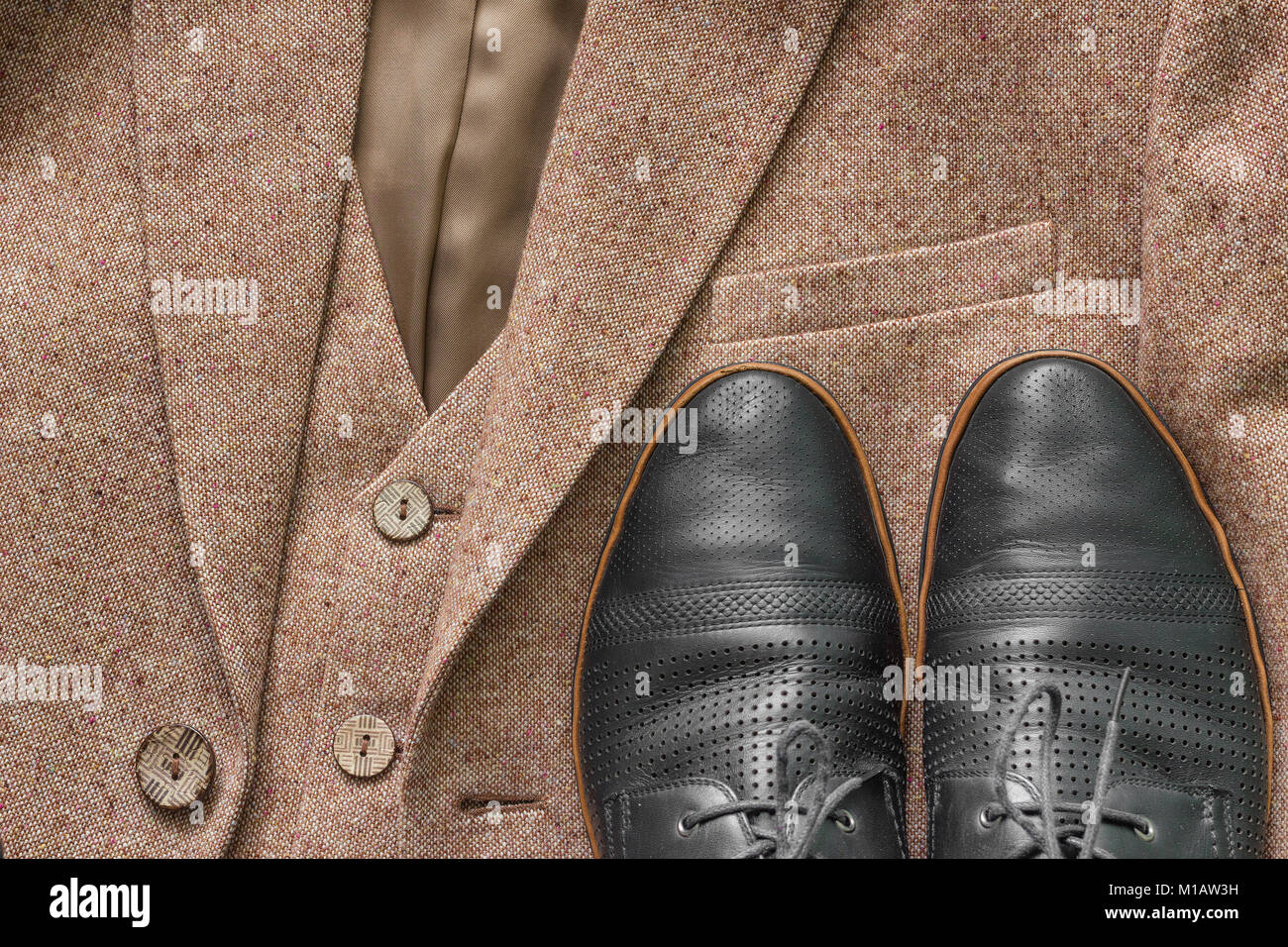 Tweed suit tailor hi-res stock photography and images - Alamy
