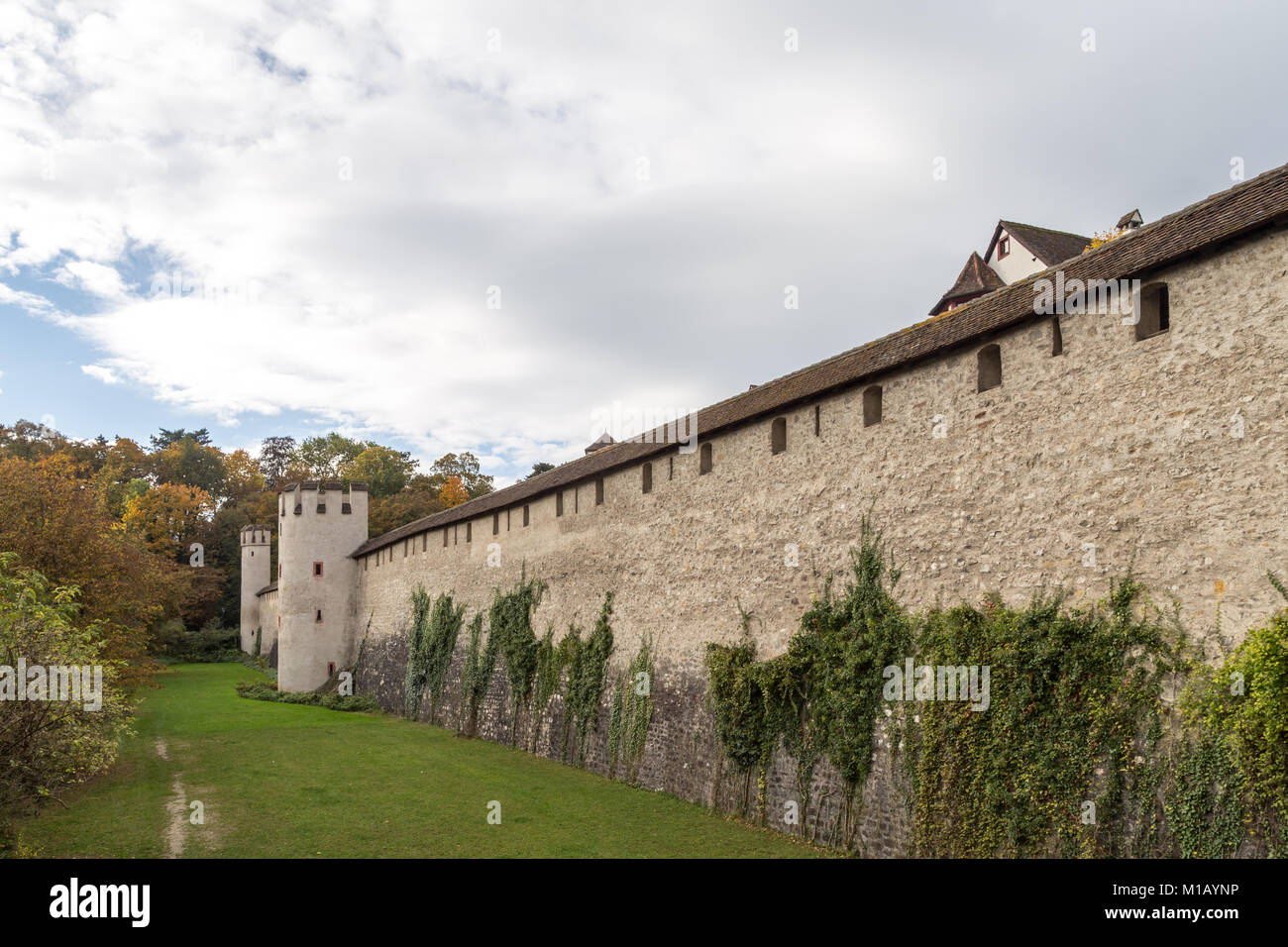 Wall historic monument hi-res stock photography and images - Alamy