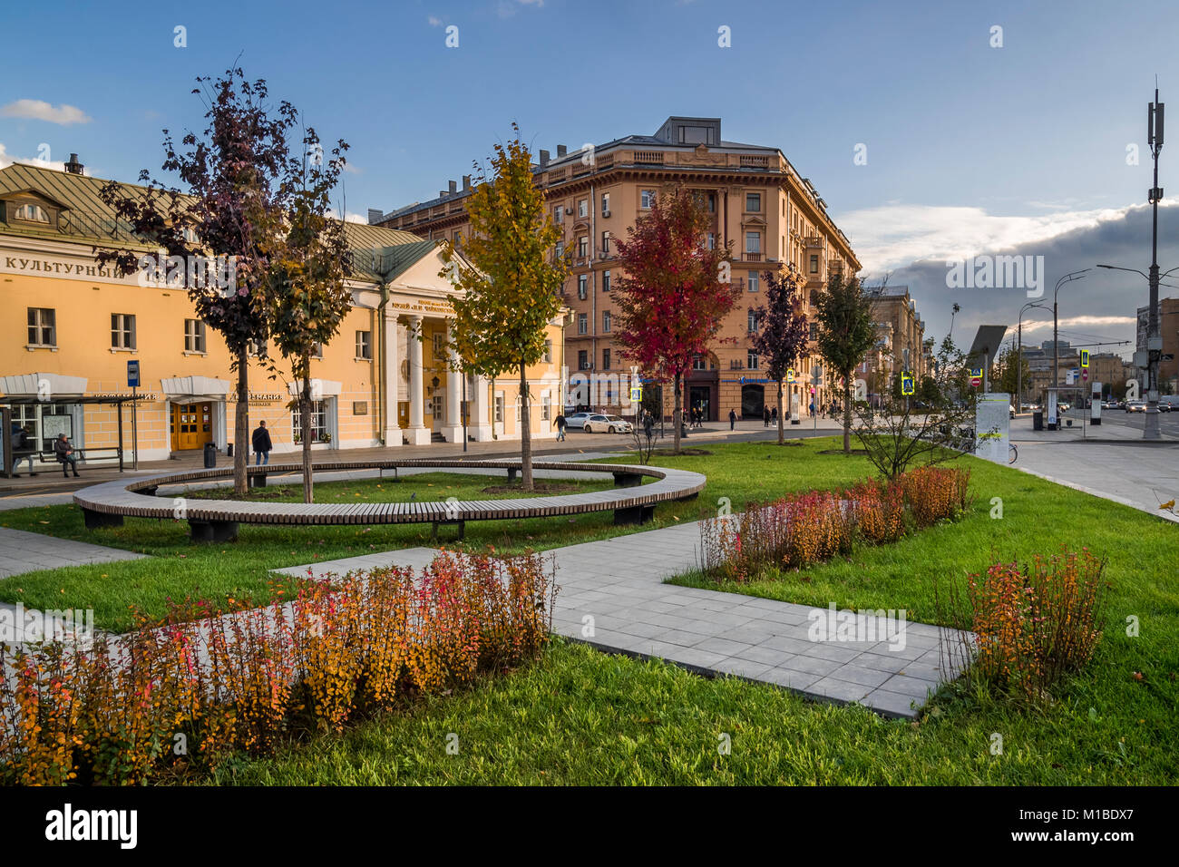Russia, Moscow. Kudrinskaya Square Stock Photo - Alamy